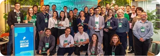 Participantes do BRDE Labs reunidos para a foto oficial do programa