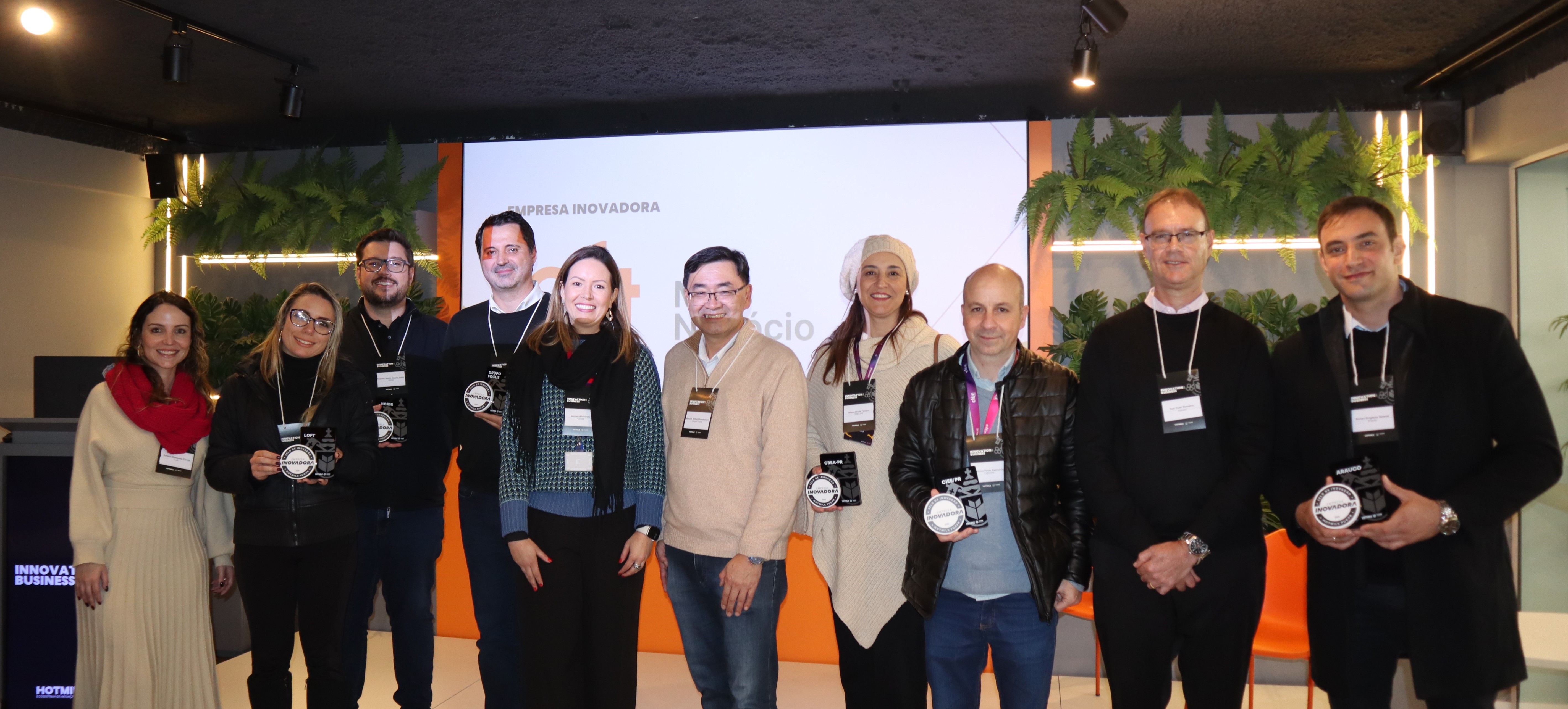 Pessoas representando as Membros Corporate da HOTMILK PUCPR