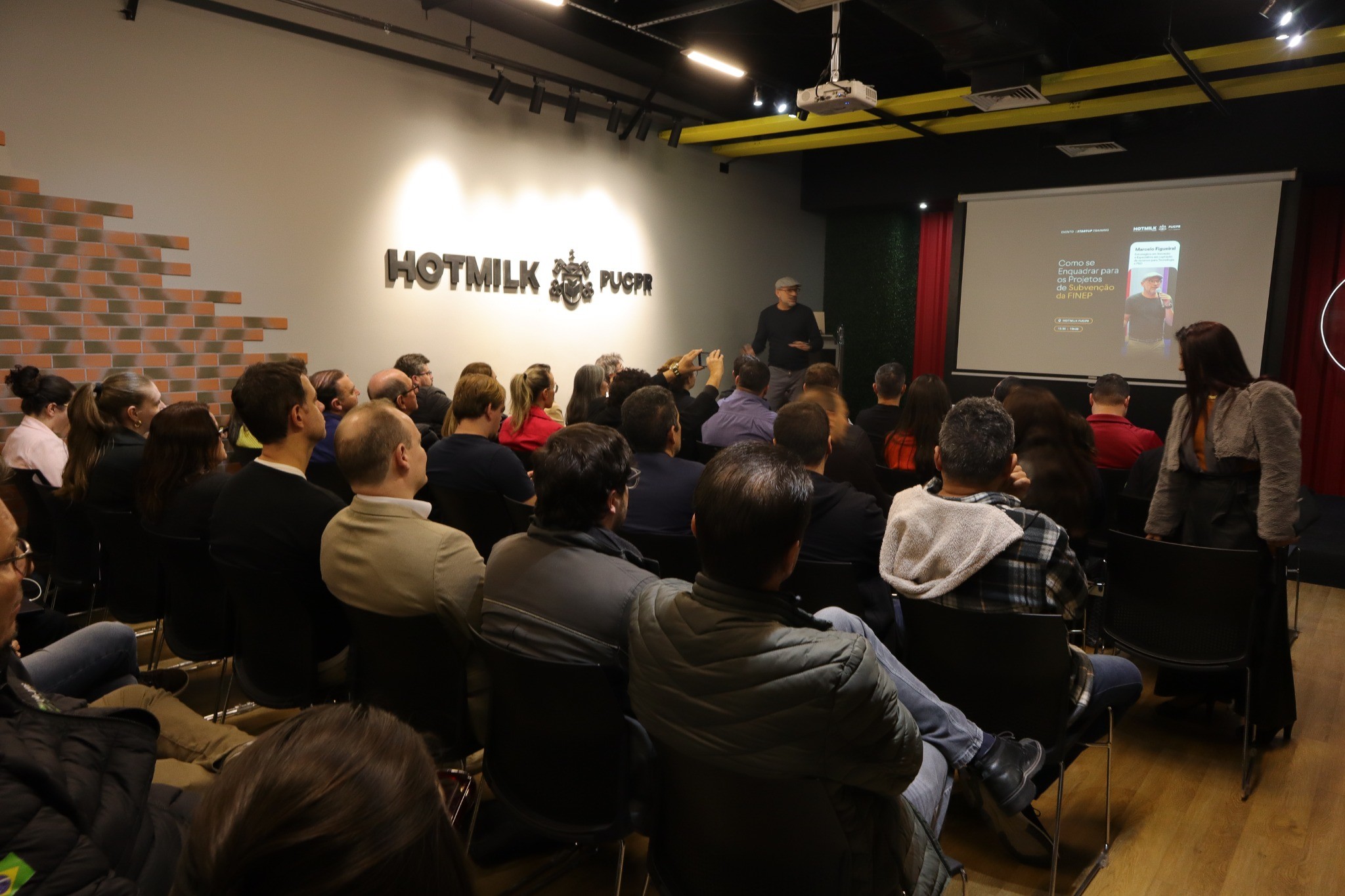Encontro reuniu empreendedores, gestores e profissionais interessados em saber como angariar recursos públicos com projetos de inovação